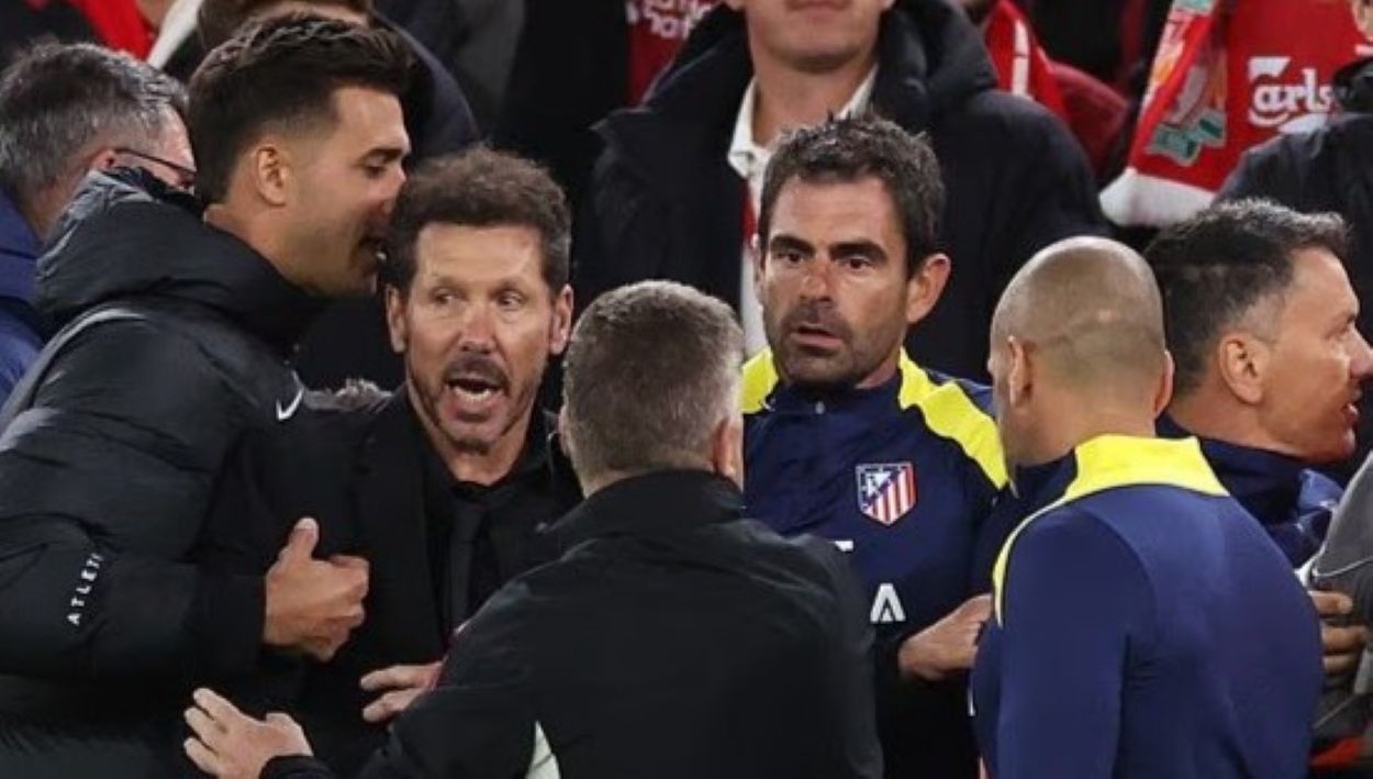 Simeone Anfield incident