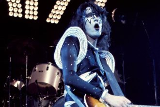 Ace Frehley KISS guitarist dies