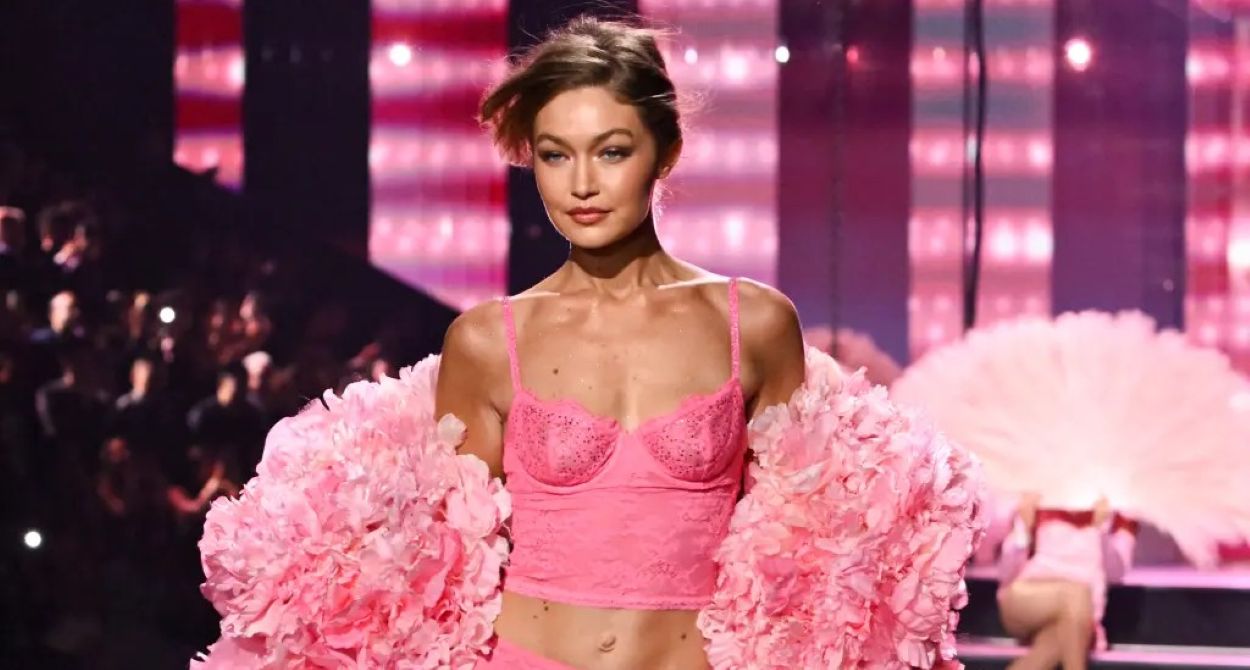 Gigi Hadid Victoria’s Secret Fashion Show 2025