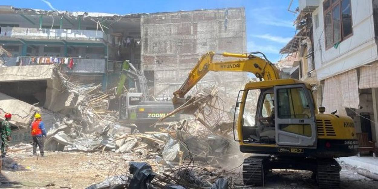 Indonesia School Collapse