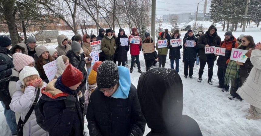 Russia Roblox Ban Protest