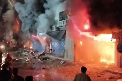 Gul Plaza fire Karachi missing persons