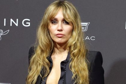 Miley Cyrus Red Carpet Clash at Palm Springs