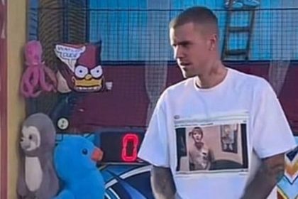 Justin Bieber at Unversal Studios