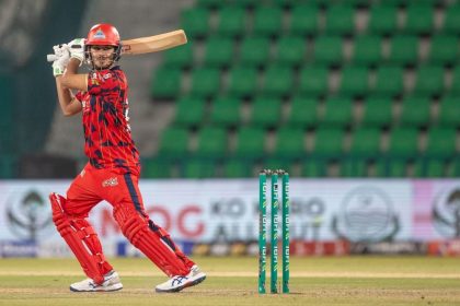 Karachi Kings beat Lahore Qalandars PSL 11