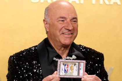 Kevin O'Leary Triple Logoman necklace