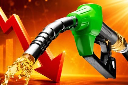 Pakistan is likely to announce a petroleum price reduction after global oil prices declined,