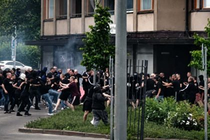 Large street brawl involving suspected football supporters in Lahti, Finland.
