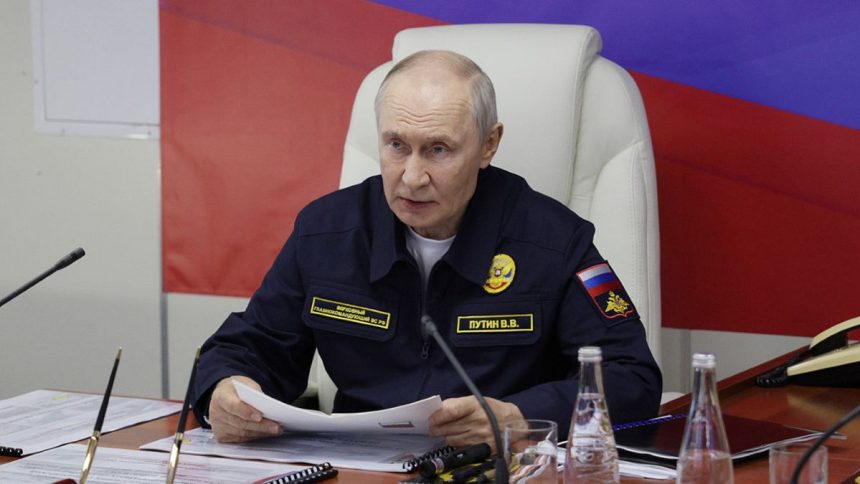 President Vladimir Putin visits the Russian Navy missile cruiser Varyag. Image Credit: kremlin.ru