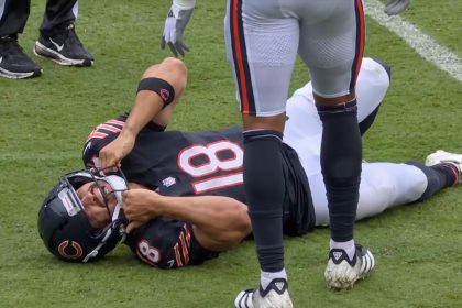 Bears quarterback Caleb Williams injured against the Vikings.