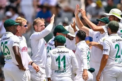 South Africa celebrate their 176-run victory over Australia in the Test match at Newlands.